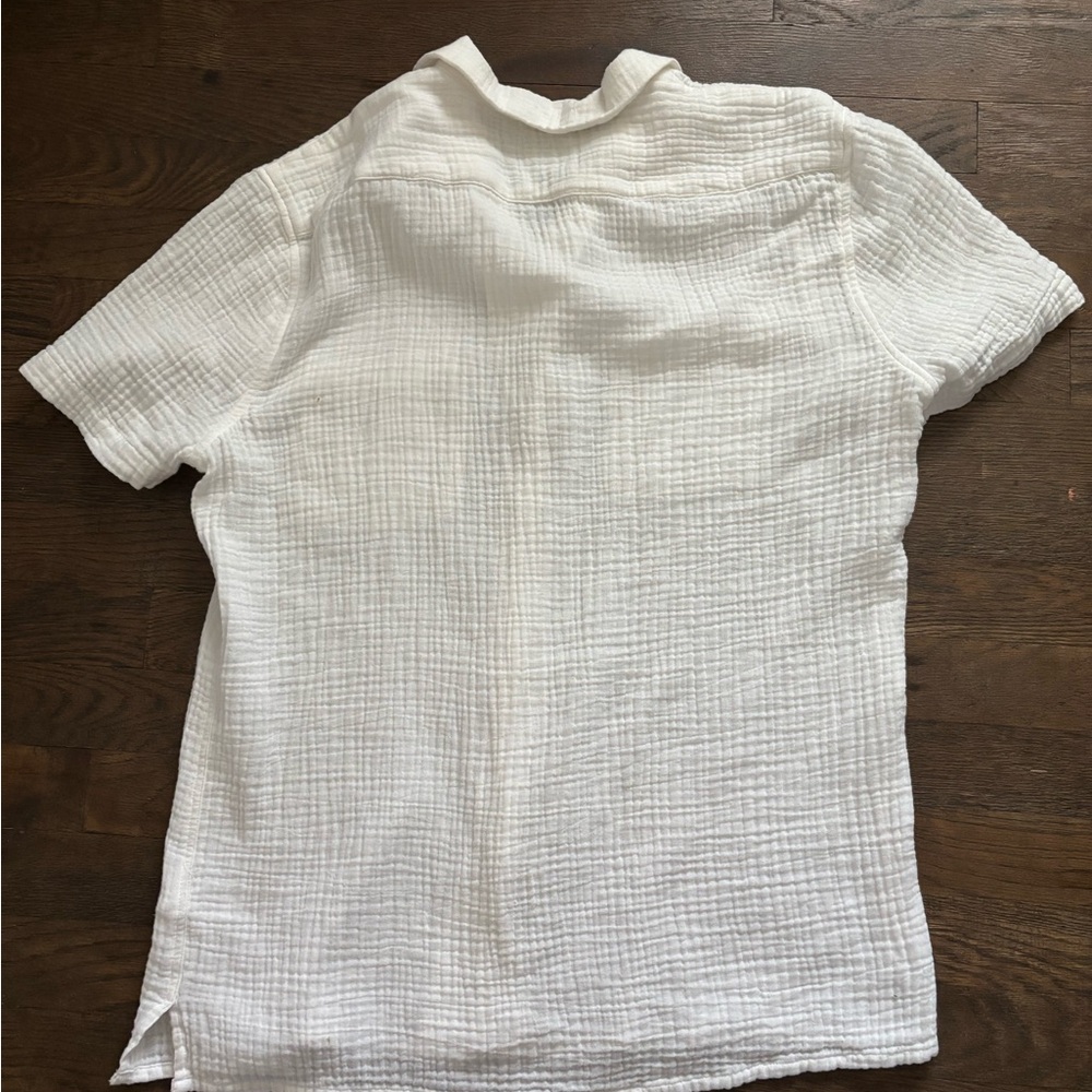 TWO Express Crinkle Textured Cotton Short Sleeve Shirts! Good used condition. - Picture 8 of 14
